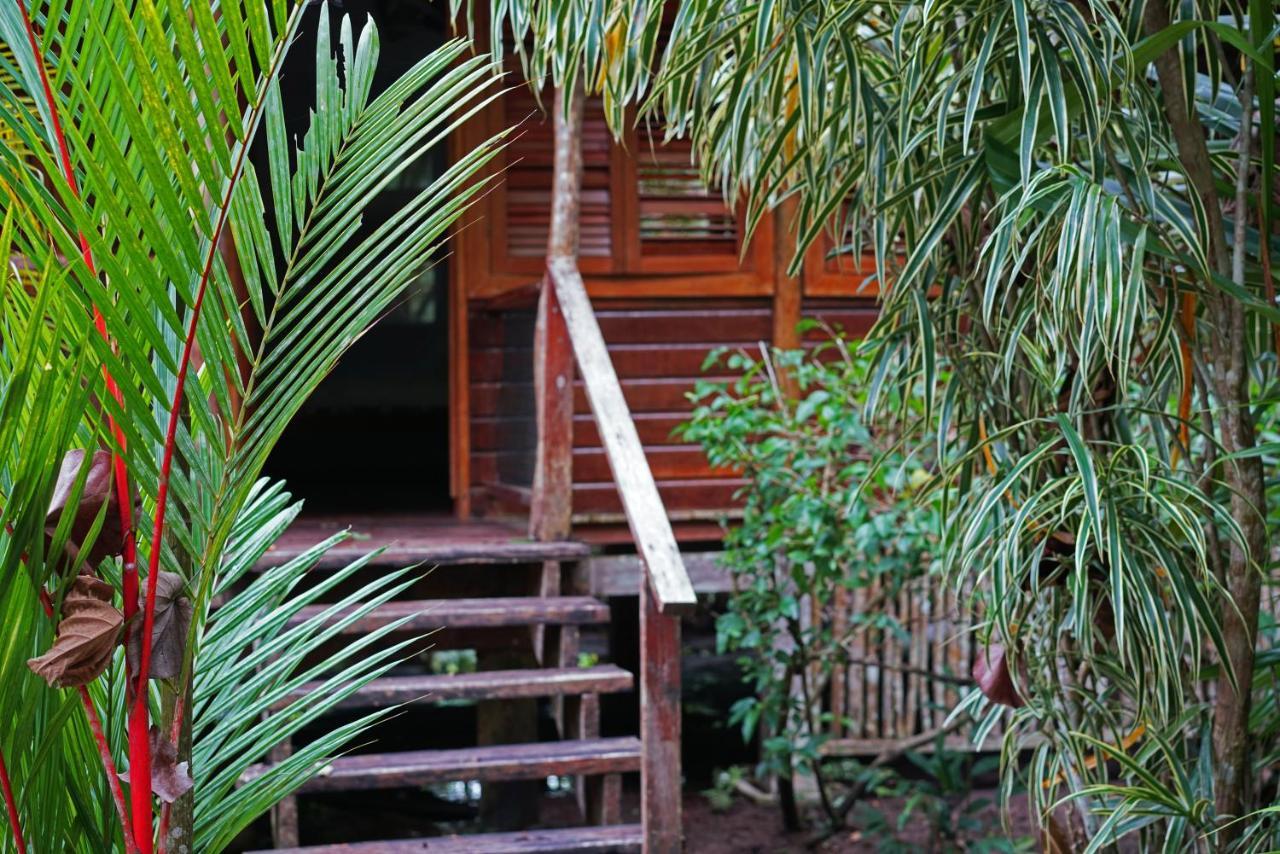 Casa Cayuco Eco-Adventure Lodge Bocas Town Exterior foto