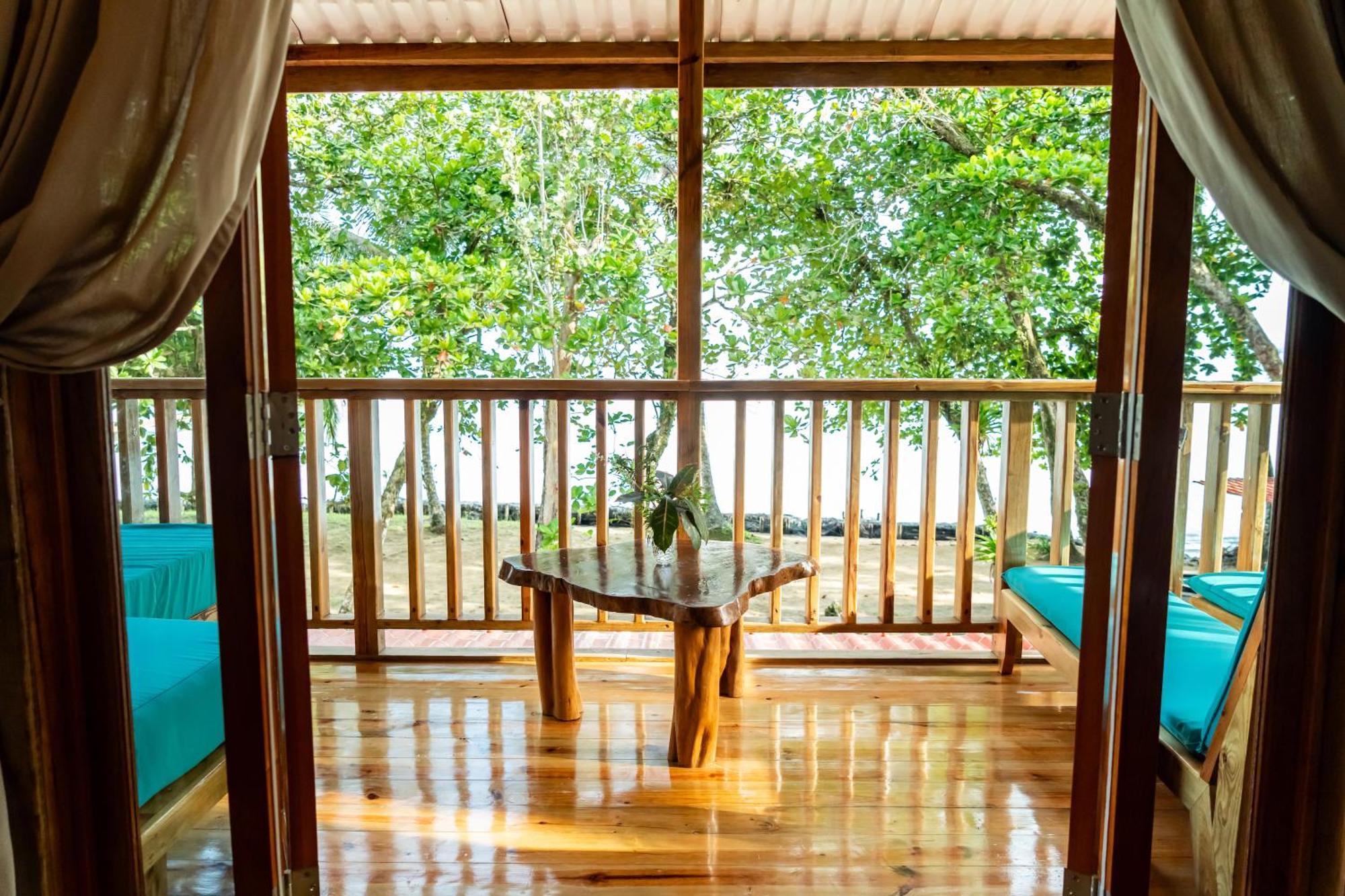 Casa Cayuco Eco-Adventure Lodge Bocas Town Cameră foto